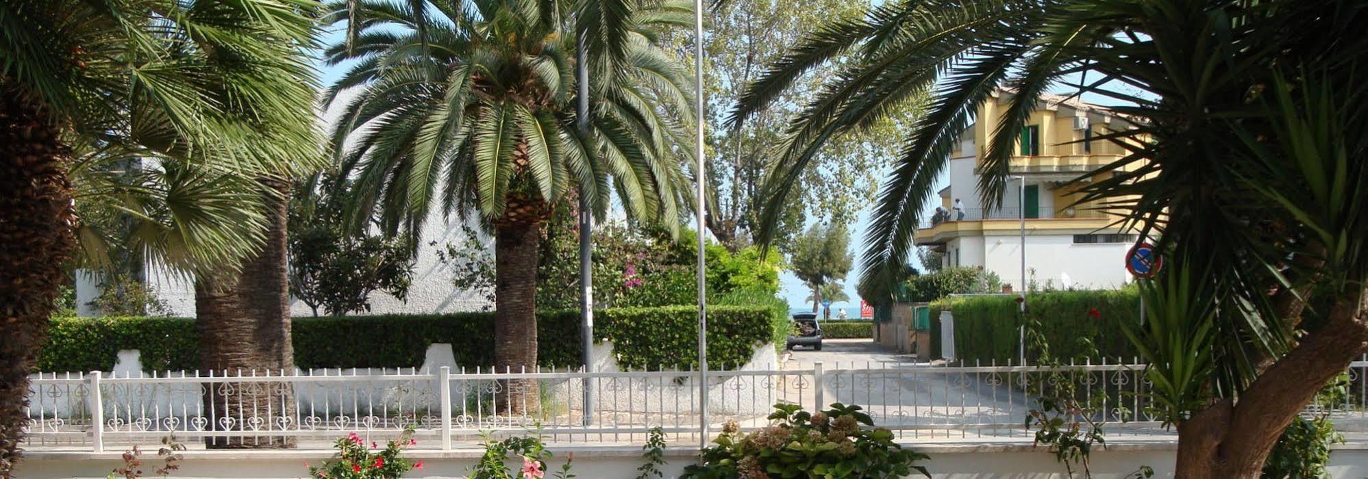 Hotel Caravel 3*