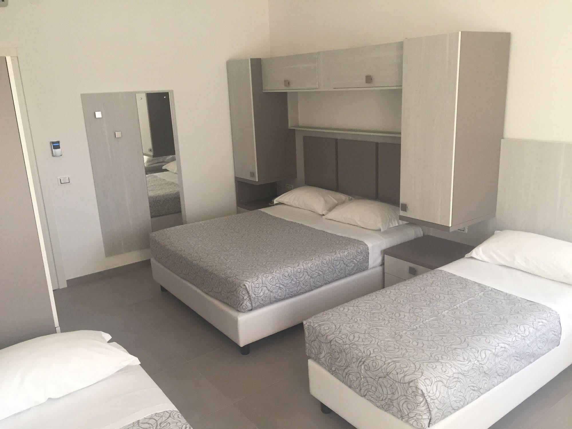 Hotel Caravel 3*